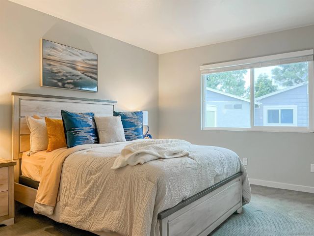 854 Dana Point Way, Oceanside, CA 92058