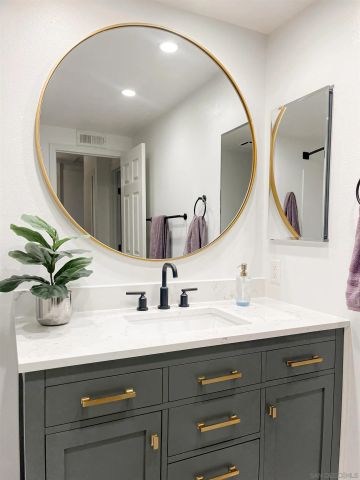 854 Dana Point Way, Oceanside, CA 92058