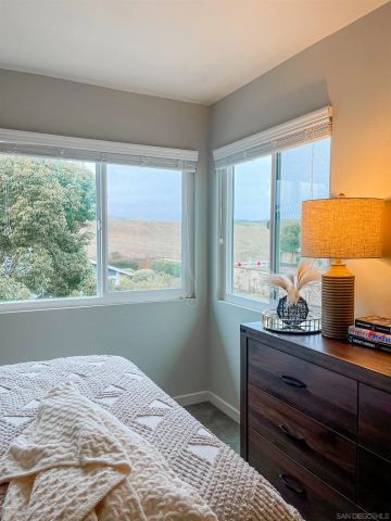 854 Dana Point Way, Oceanside, CA 92058