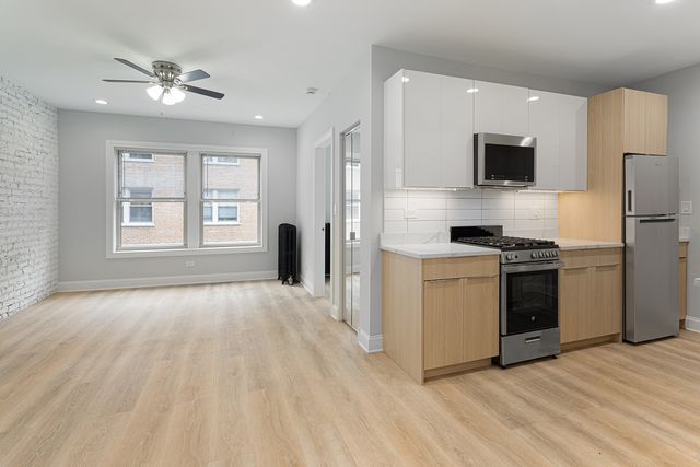 1629 W Chase Avenue 1C, Chicago, IL 60626