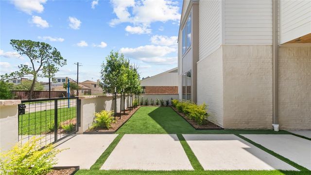 9302 Bassoon Drive, Houston, TX 77025