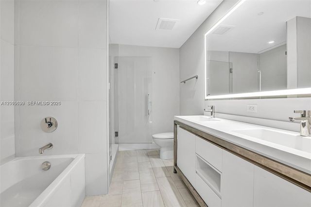 2000 Metropica Way 2204, Sunrise, FL 33323