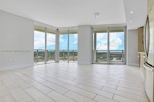 2000 Metropica Way 2204, Sunrise, FL 33323