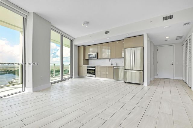 2000 Metropica Way 2204, Sunrise, FL 33323