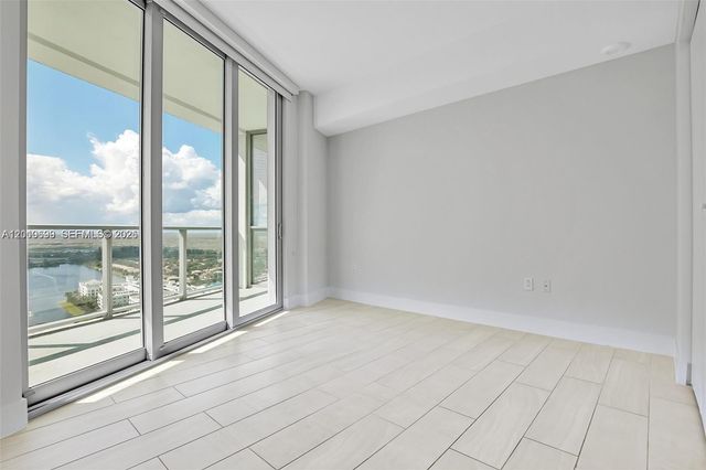 2000 Metropica Way 2204, Sunrise, FL 33323