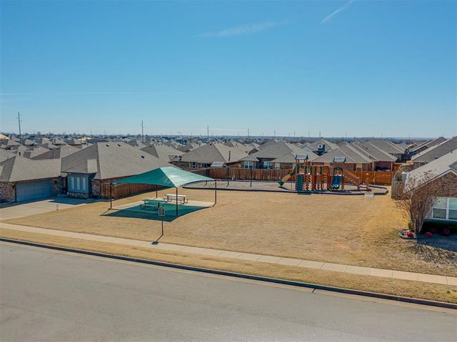 9400 NW 87th Street, Yukon, OK 73099