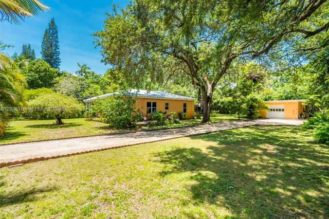 955 NE 128th St, North Miami, FL 33161