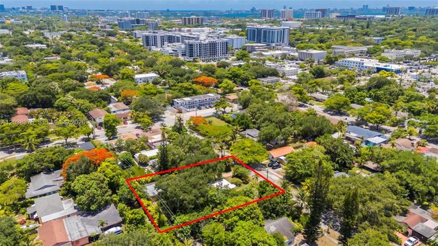 955 NE 128th St, North Miami, FL 33161