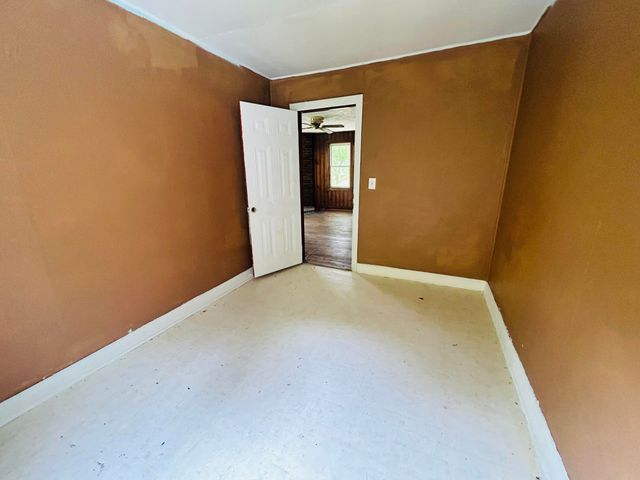 79 HWY 1482, Oneida, KY 40972