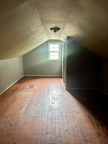 79 HWY 1482, Oneida, KY 40972