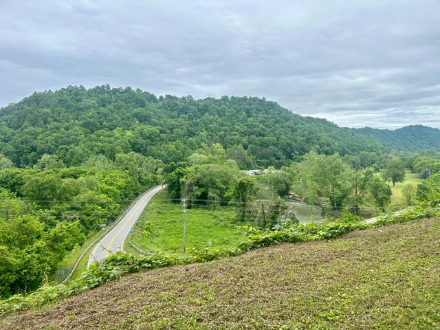 79 HWY 1482, Oneida, KY 40972