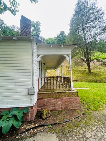 79 HWY 1482, Oneida, KY 40972