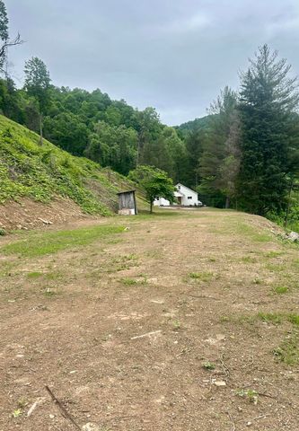 79 HWY 1482, Oneida, KY 40972