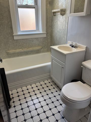 10904 S Avenue D Avenue 2S, Chicago, IL 60617