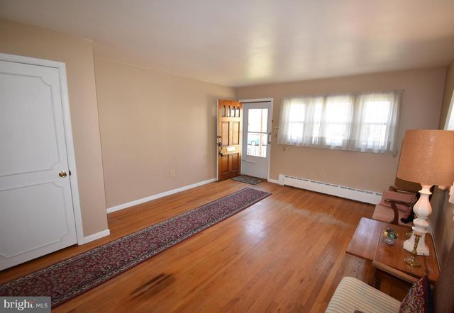 165 W FEDERAL ST, Burlington, NJ 08016