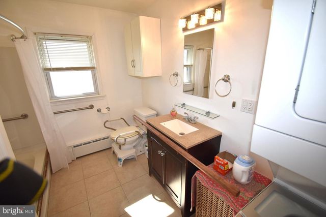 165 W FEDERAL ST, Burlington, NJ 08016