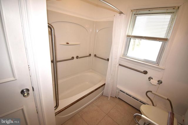 165 W FEDERAL ST, Burlington, NJ 08016