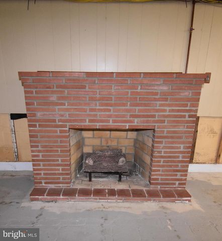 165 W FEDERAL ST, Burlington, NJ 08016