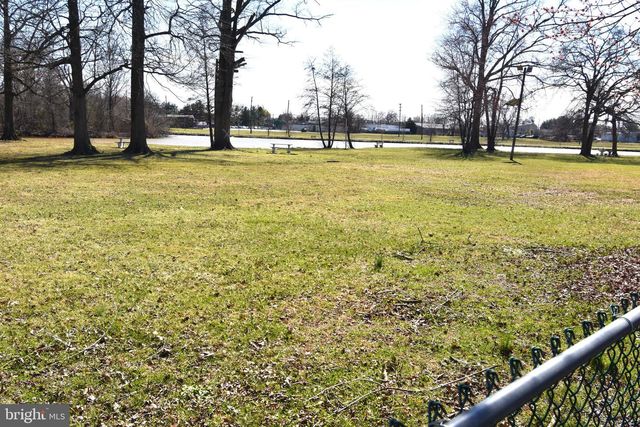 165 W FEDERAL ST, Burlington, NJ 08016