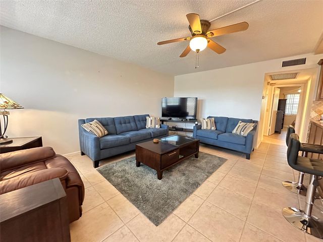 4006 Ellesmere A 4006, Deerfield Beach, FL 33442