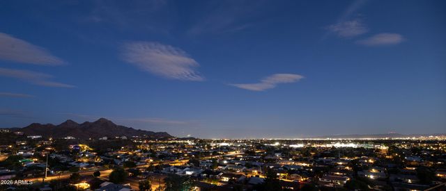 1057 E BUTLER Drive B4, Phoenix, AZ 85020