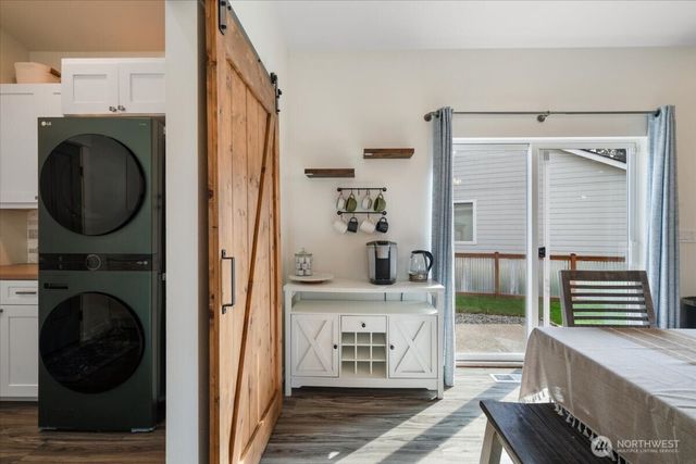 171 9th St NW, Carbonado, WA 98323