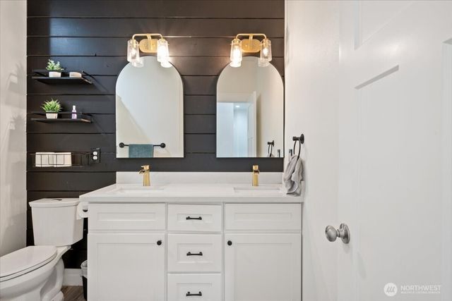 171 9th St NW, Carbonado, WA 98323