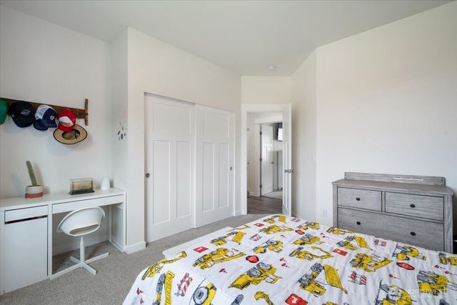 171 9th St NW, Carbonado, WA 98323