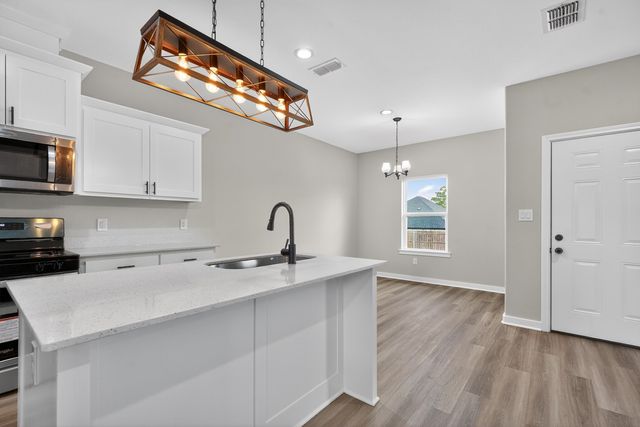 203 Toro Dr., Winona, TX 75792