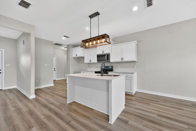 203 Toro Dr., Winona, TX 75792