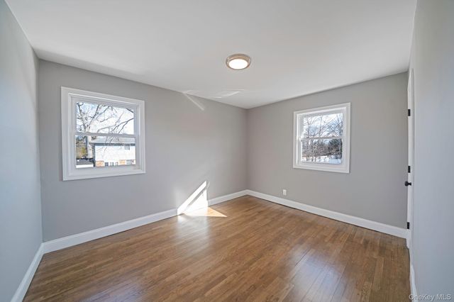 20 Marilynn Street, East Islip, NY 11730