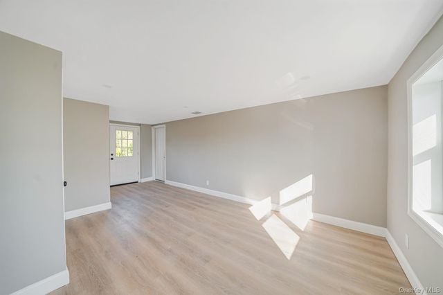 20 Marilynn Street, East Islip, NY 11730