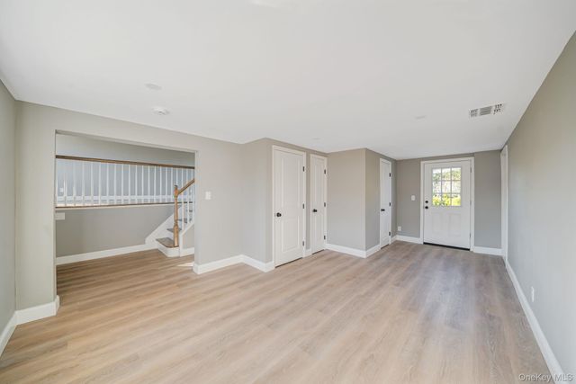 20 Marilynn Street, East Islip, NY 11730