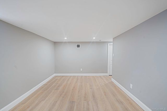 20 Marilynn Street, East Islip, NY 11730