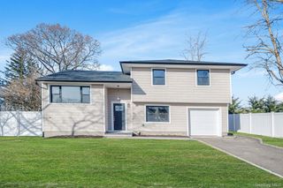 20 Marilynn Street, East Islip, NY 11730
