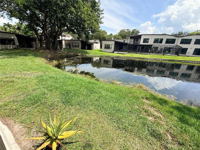 9717 N New River Canal Road 406, Plantation, FL 33324