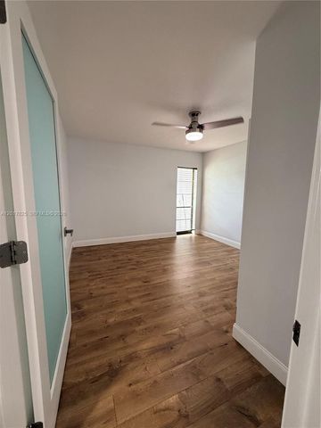9717 N New River Canal Road 406, Plantation, FL 33324