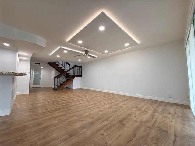9717 N New River Canal Road 406, Plantation, FL 33324