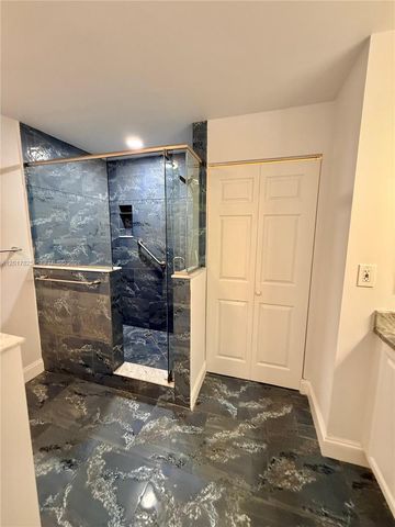 9717 N New River Canal Road 406, Plantation, FL 33324