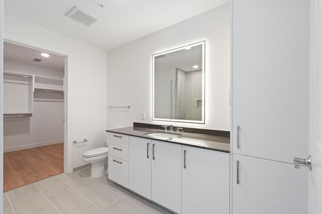 1212 Demonbreun St Apt 614, Nashville, TN 37203
