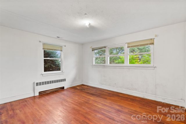 474 N Main Street, Mars Hill, NC 28754