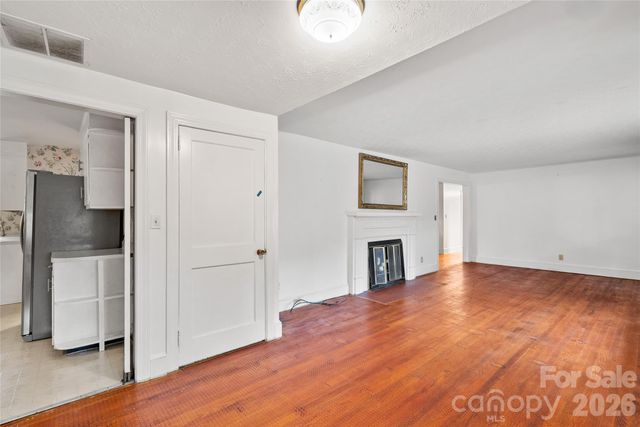 474 N Main Street, Mars Hill, NC 28754