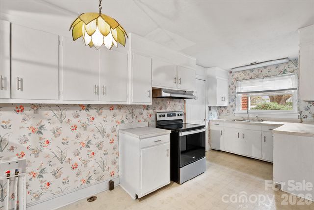 474 N Main Street, Mars Hill, NC 28754