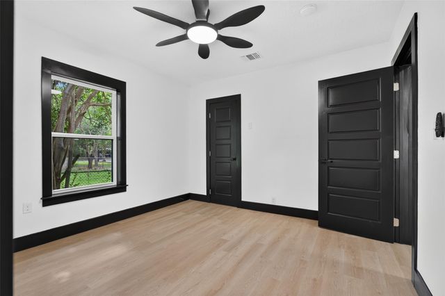1506 Clay Street, Brenham, TX 77833