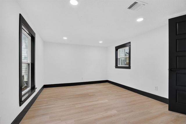 1506 Clay Street, Brenham, TX 77833