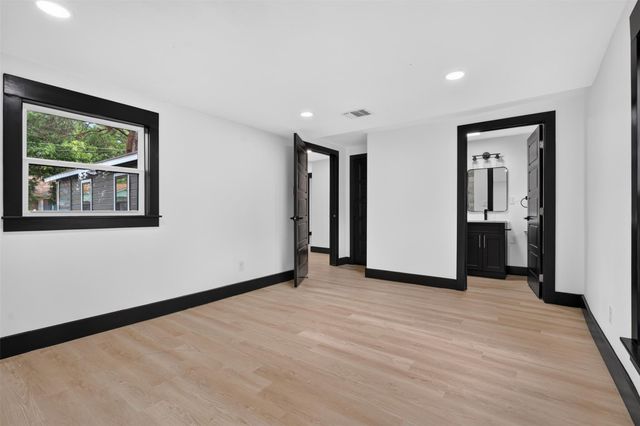 1506 Clay Street, Brenham, TX 77833
