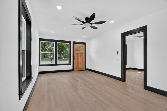1506 Clay Street, Brenham, TX 77833