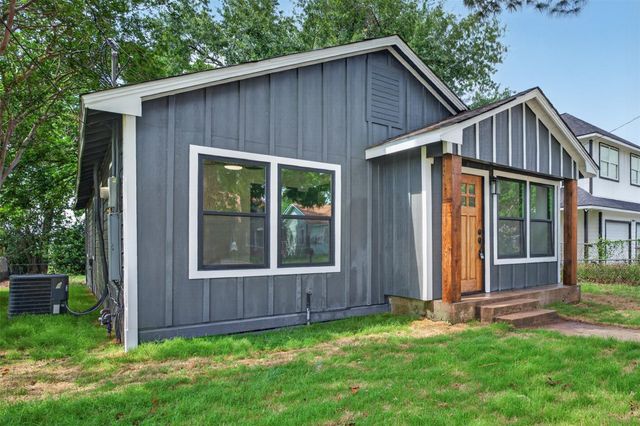 1506 Clay Street, Brenham, TX 77833