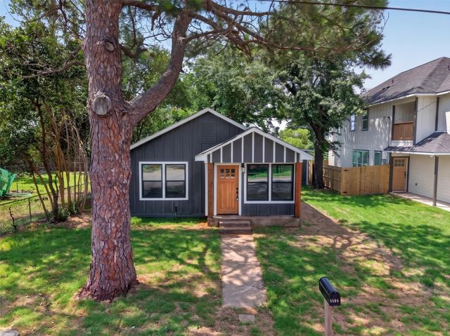 1506 Clay Street, Brenham, TX 77833