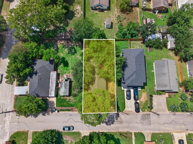 1506 Clay Street, Brenham, TX 77833